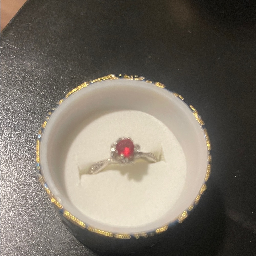 Elegant Silver Ring with Red Gemstone